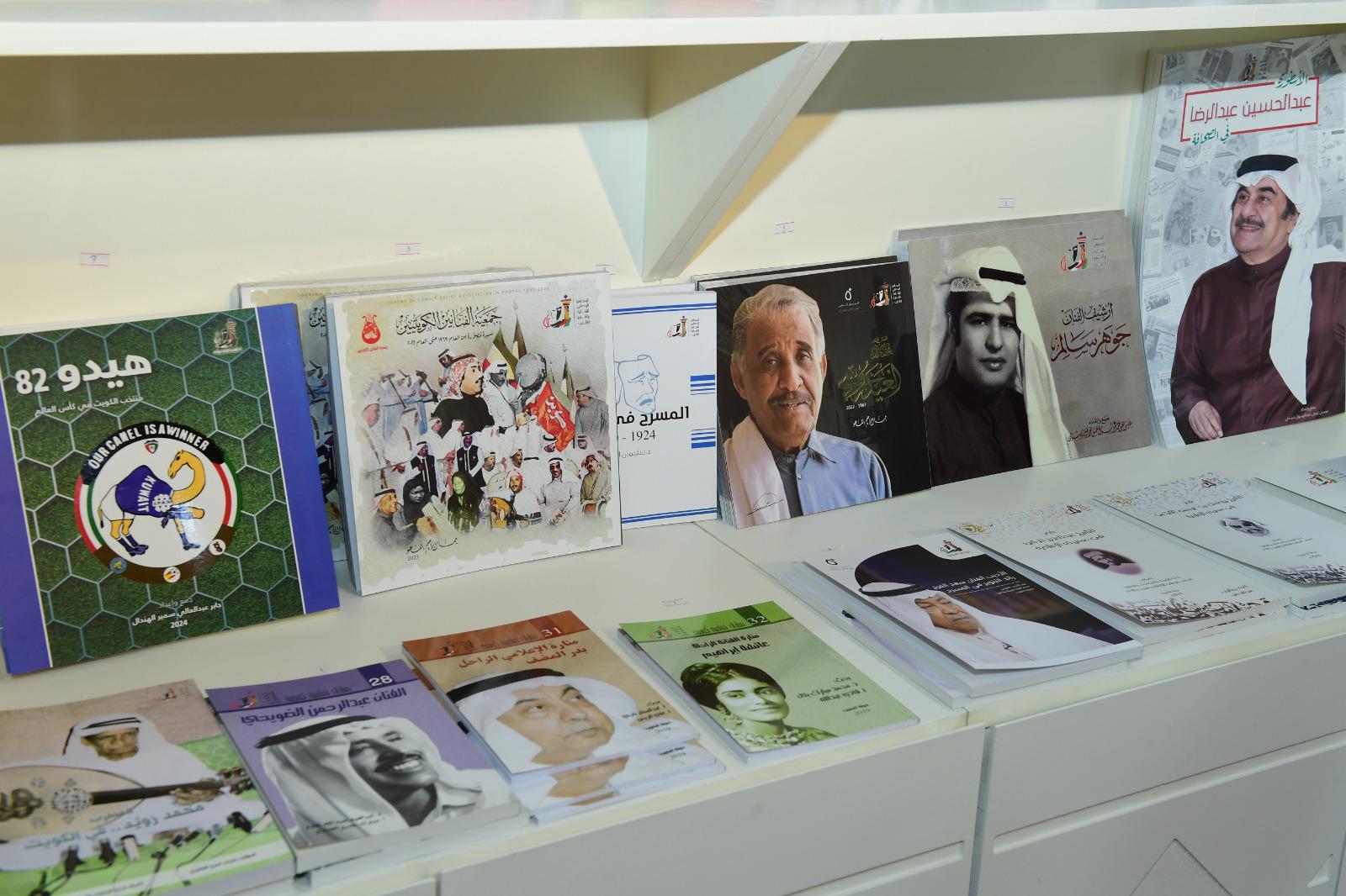 ثقافة وتراث وفنون وإبداع بكل الألوان في جناح المجلس الوطني بمعرض الكويت للكتاب
